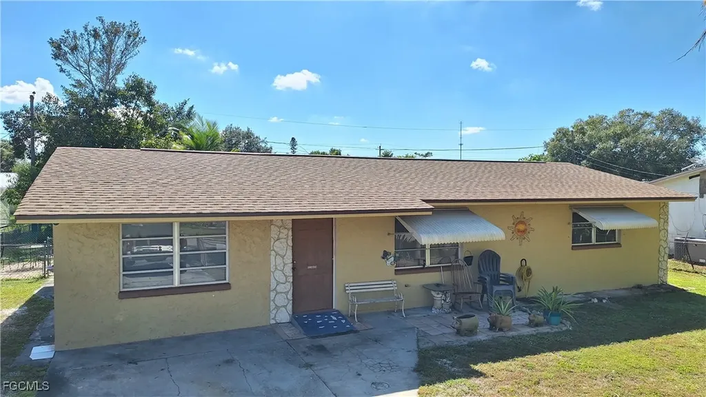 4946 Sherry Street Fort Myers FL 33905