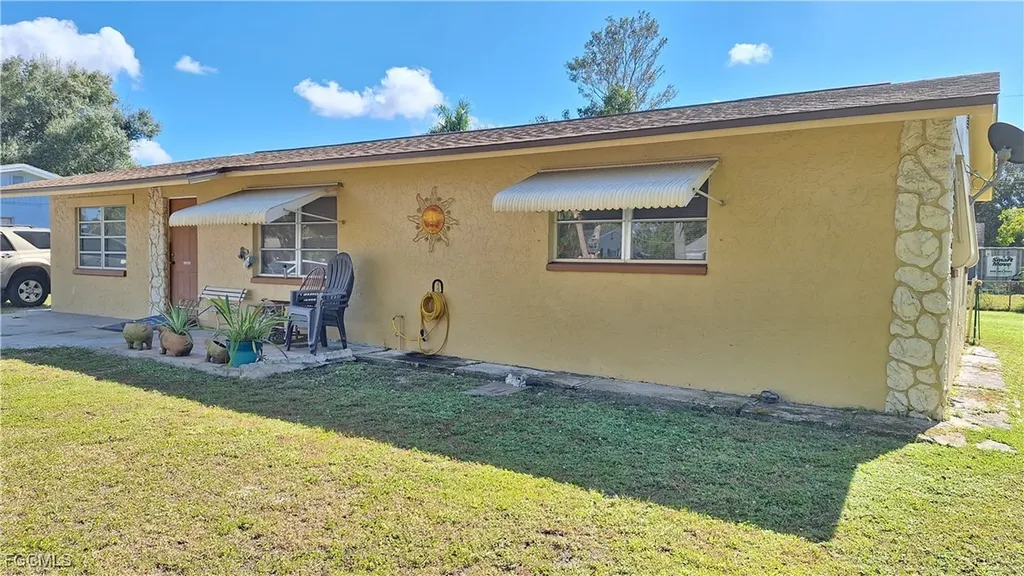 4946 Sherry Street Fort Myers FL 33905