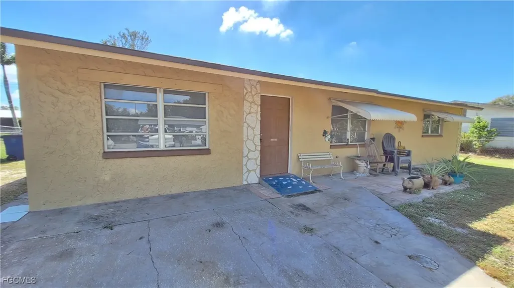 4946 Sherry Street Fort Myers FL 33905