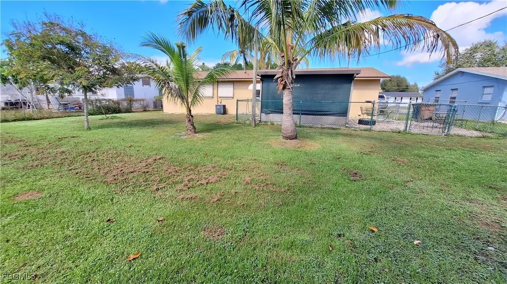4946 Sherry Street Fort Myers FL 33905