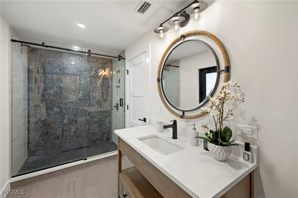 930 Kings Crown Drive Sanibel FL 33957
