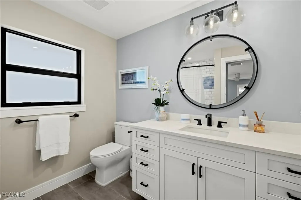 930 Kings Crown Drive Sanibel FL 33957