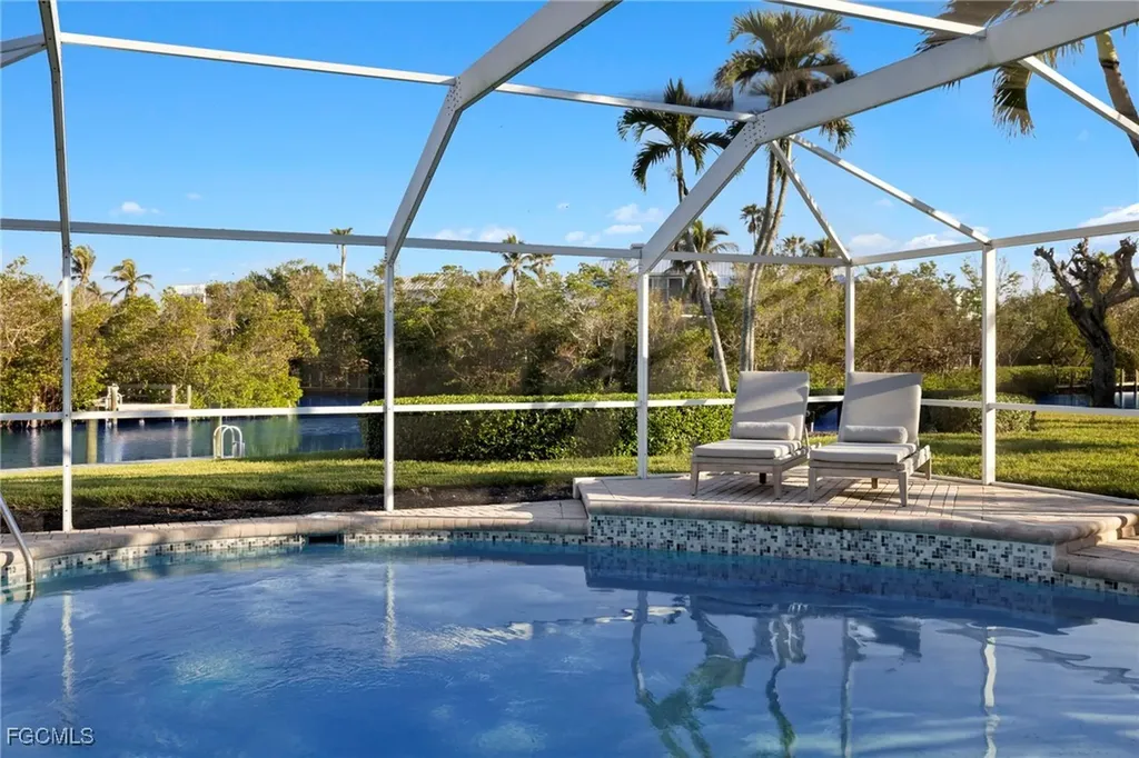 930 Kings Crown Drive Sanibel FL 33957