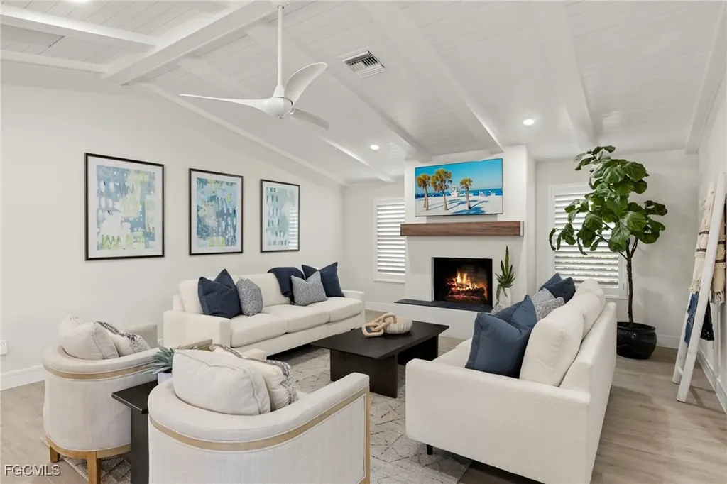 930 Kings Crown Drive Sanibel FL 33957