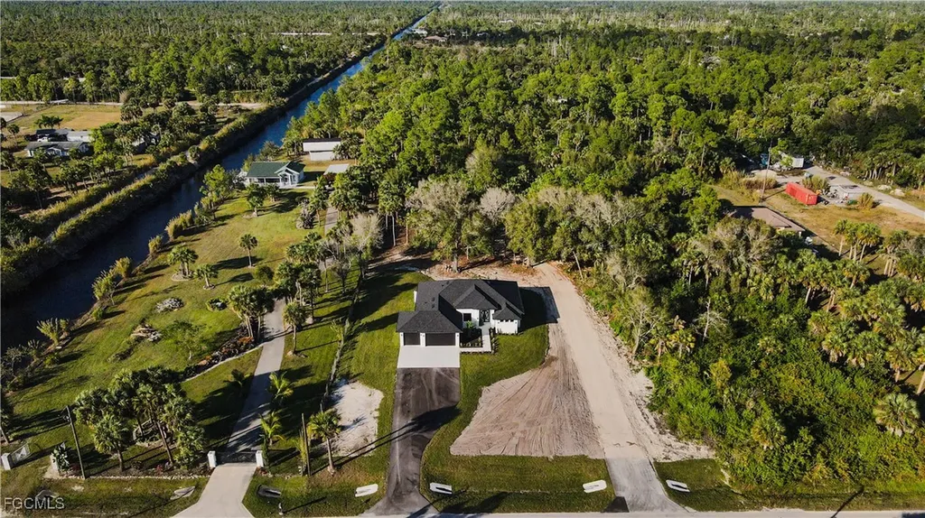 2565 28th Avenue SE Naples FL 34117