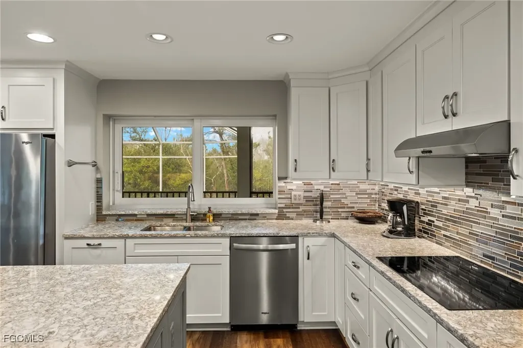 460 E Gulf Drive Sanibel FL 33957
