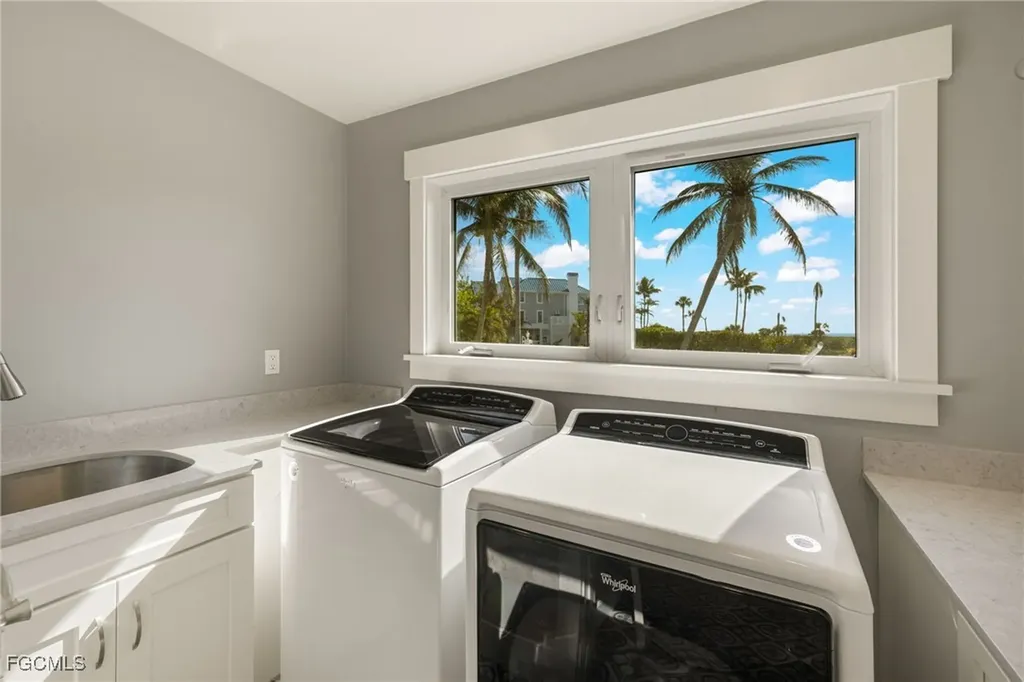 460 E Gulf Drive Sanibel FL 33957