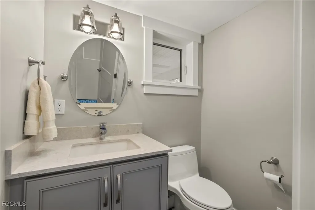 460 E Gulf Drive Sanibel FL 33957