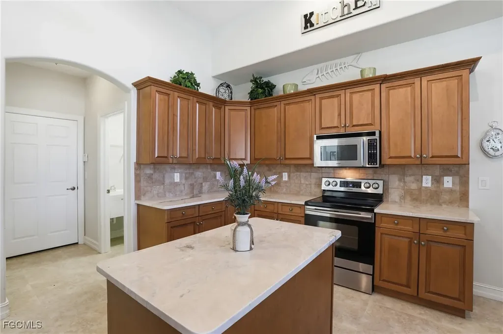 5267 Tiffany Court Cape Coral FL 33904