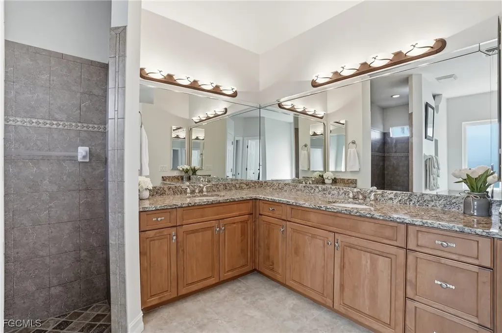5267 Tiffany Court Cape Coral FL 33904
