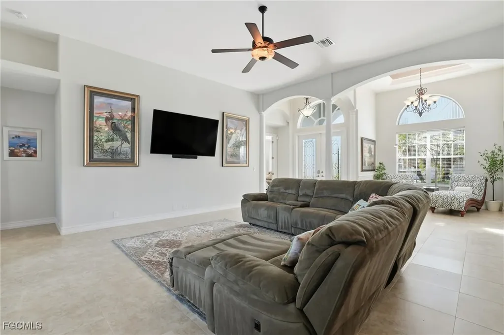 5267 Tiffany Court Cape Coral FL 33904
