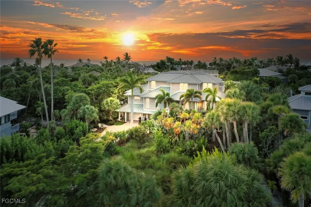 Sanibel FL, 4383 Gulf Pines Drive