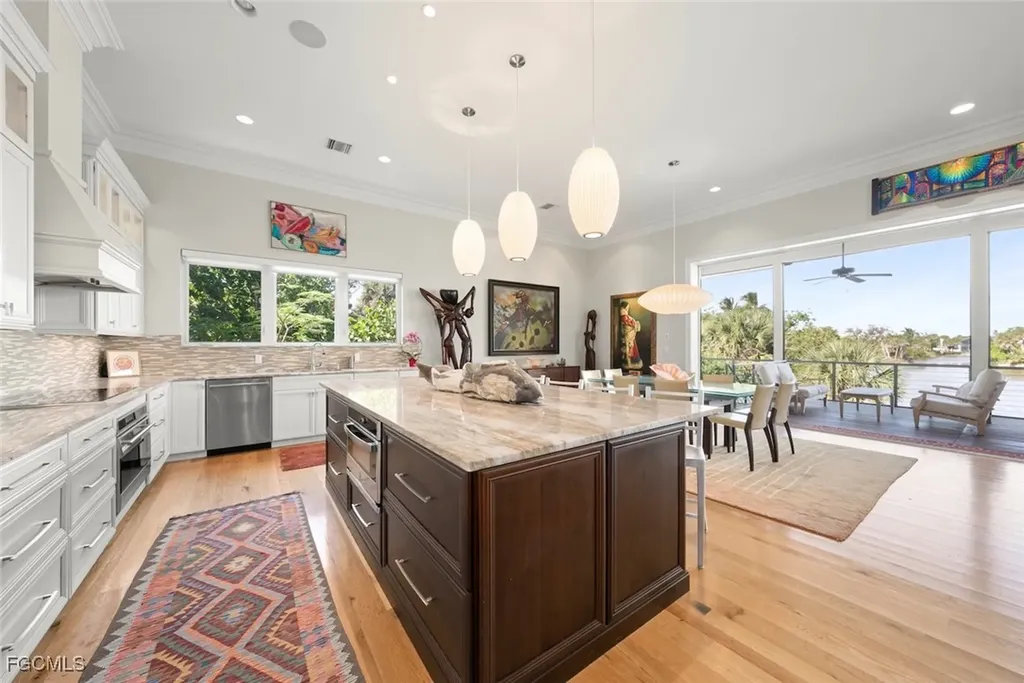 4383 Gulf Pines Drive Sanibel FL 33957