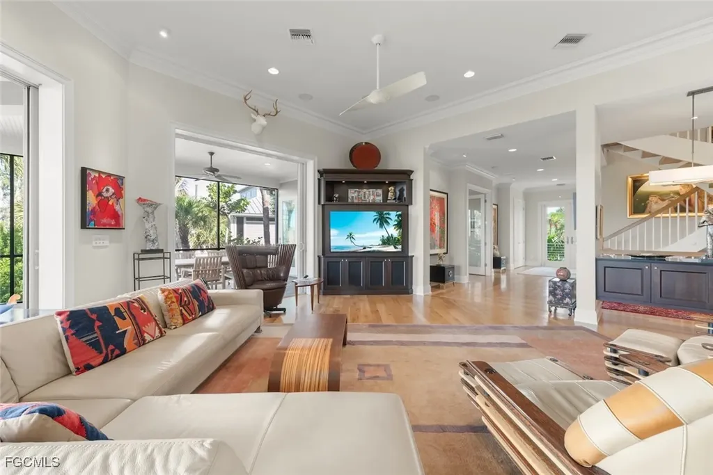 4383 Gulf Pines Drive Sanibel FL 33957