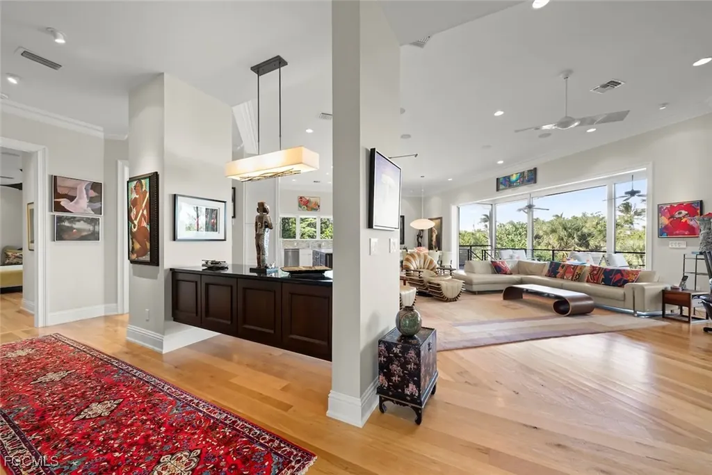 4383 Gulf Pines Drive Sanibel FL 33957