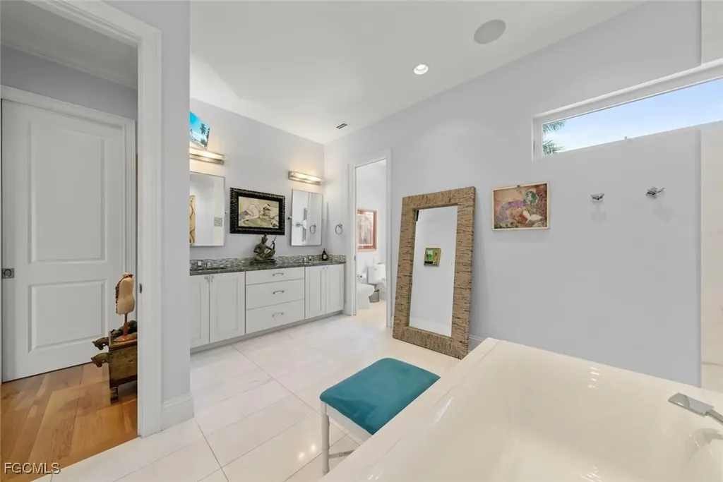 4383 Gulf Pines Drive Sanibel FL 33957