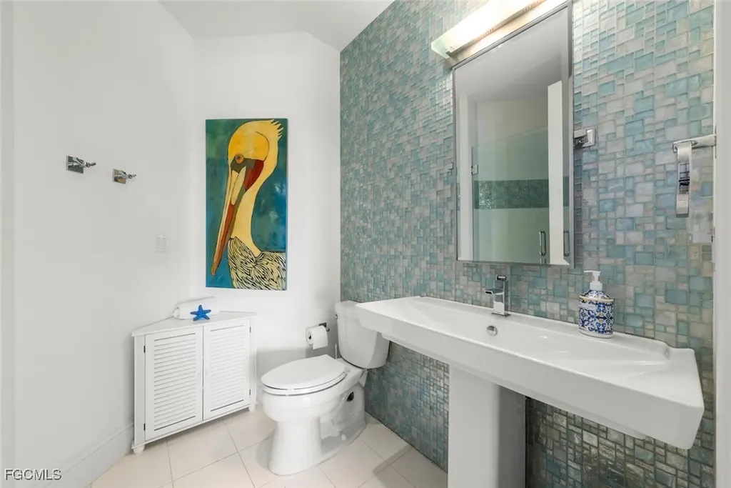 4383 Gulf Pines Drive Sanibel FL 33957