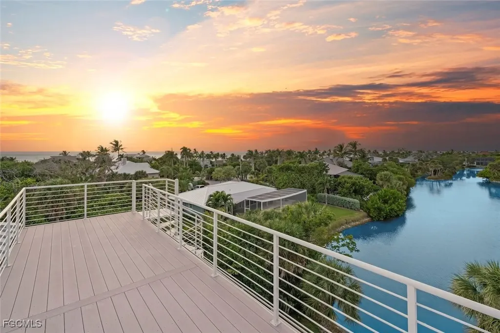 4383 Gulf Pines Drive Sanibel FL 33957