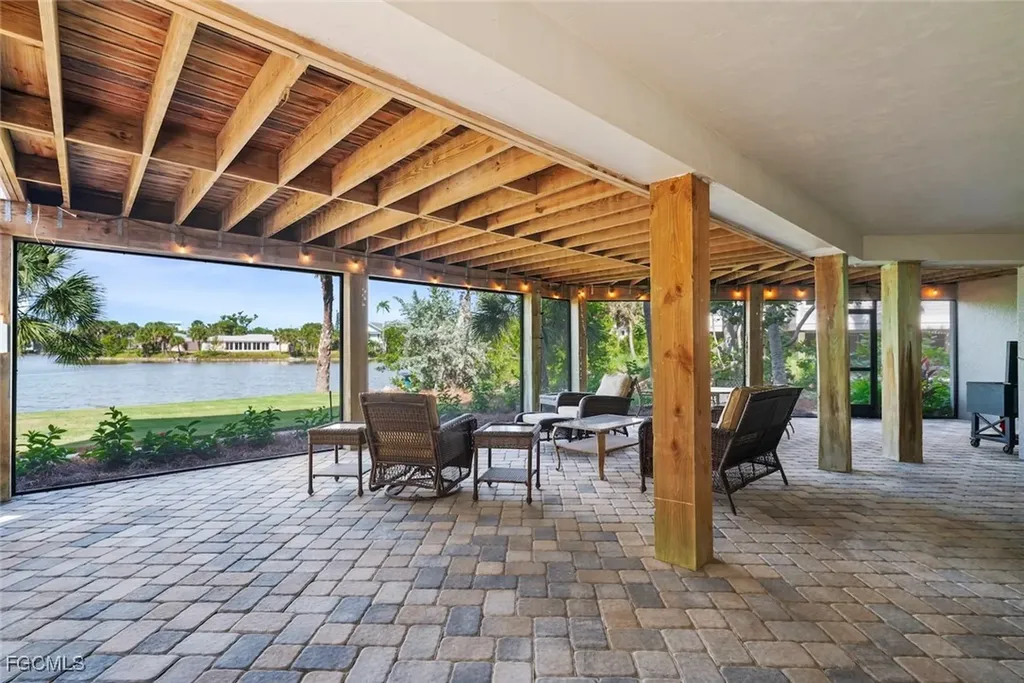 4383 Gulf Pines Drive Sanibel FL 33957