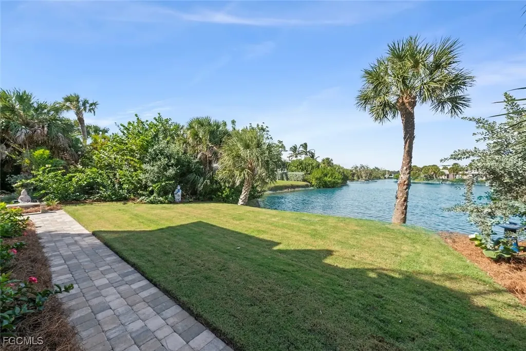 4383 Gulf Pines Drive Sanibel FL 33957