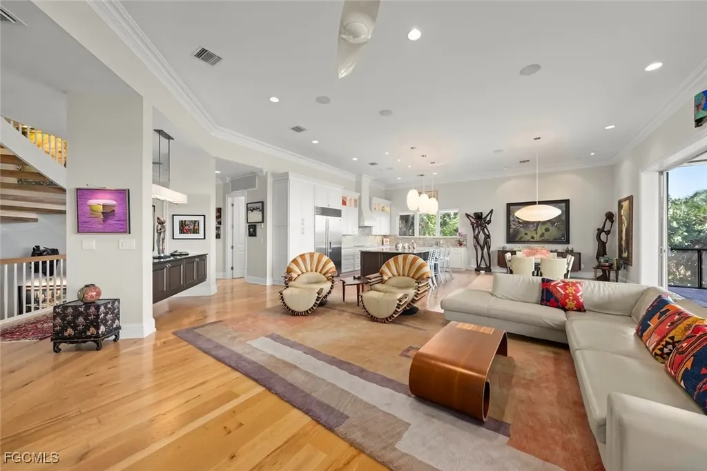 4383 Gulf Pines Drive Sanibel FL 33957