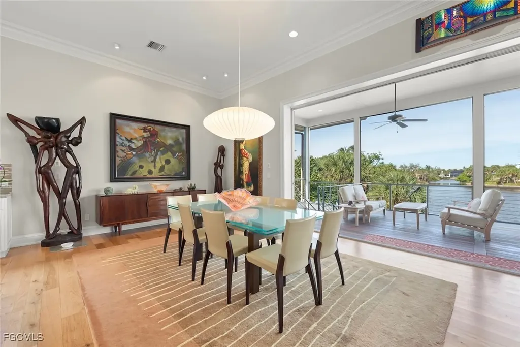 4383 Gulf Pines Drive Sanibel FL 33957