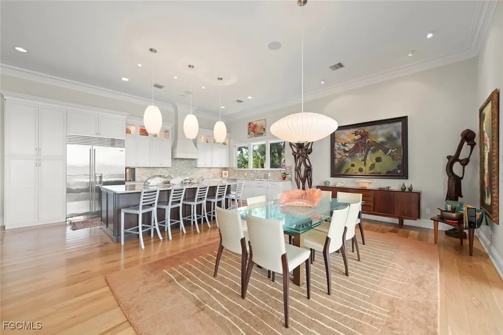 4383 Gulf Pines Drive Sanibel FL 33957