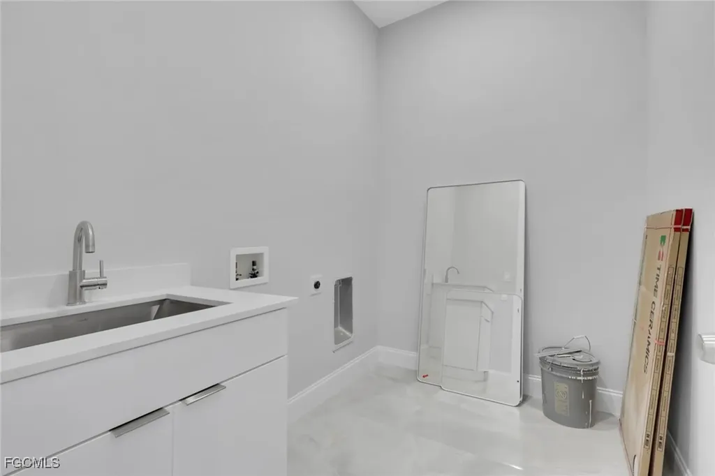 3503 NW 45th Place Cape Coral FL 33993