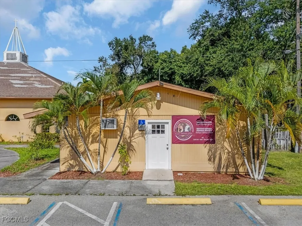 4630 Palm Beach Boulevard Fort Myers FL 33905