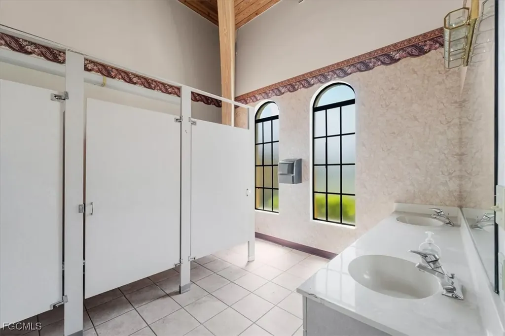 4630 Palm Beach Boulevard Fort Myers FL 33905