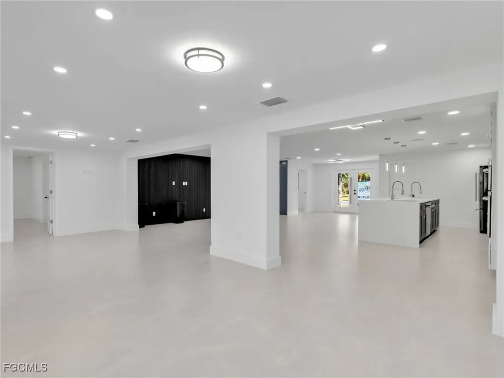 1365 Kingswood Court Fort Myers FL 33919