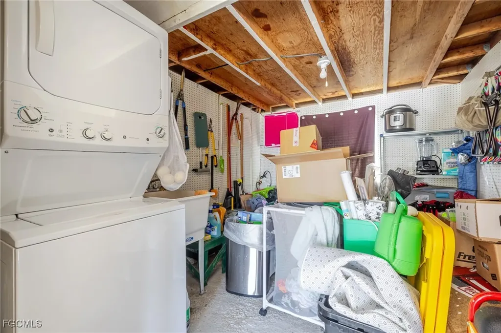 257 Briar Court Lehigh Acres FL 33936