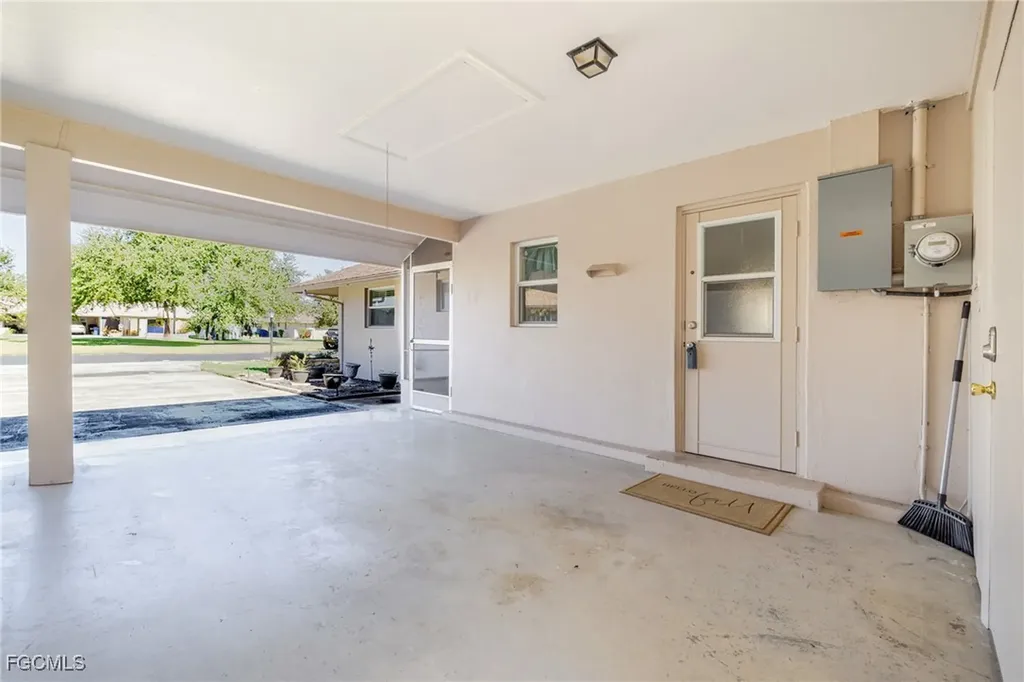 257 Briar Court Lehigh Acres FL 33936
