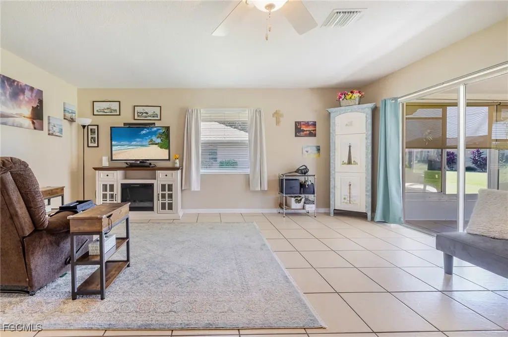 257 Briar Court Lehigh Acres FL 33936