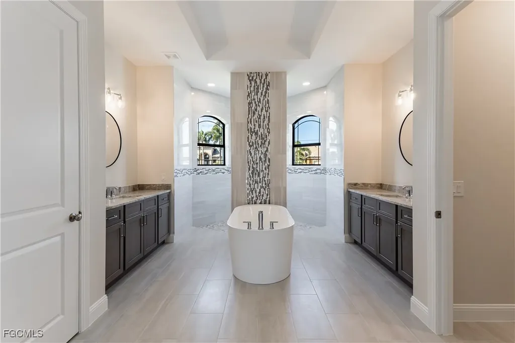 4403 SW 10th Avenue Cape Coral FL 33914