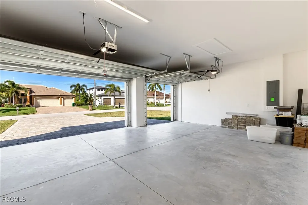 4403 SW 10th Avenue Cape Coral FL 33914