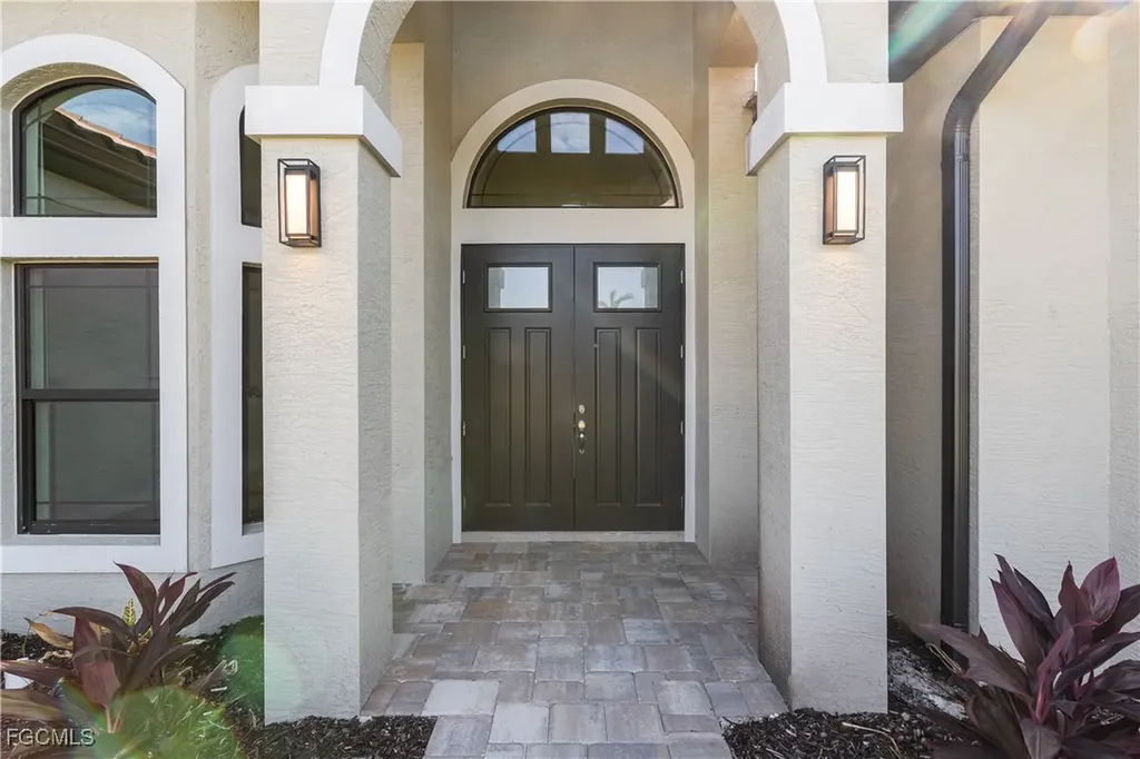 4403 SW 10th Avenue Cape Coral FL 33914