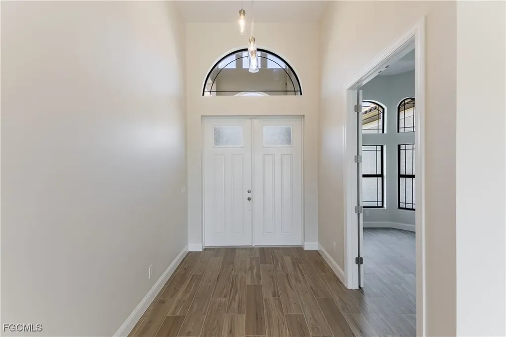 4403 SW 10th Avenue Cape Coral FL 33914