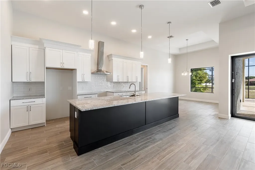 4403 SW 10th Avenue Cape Coral FL 33914