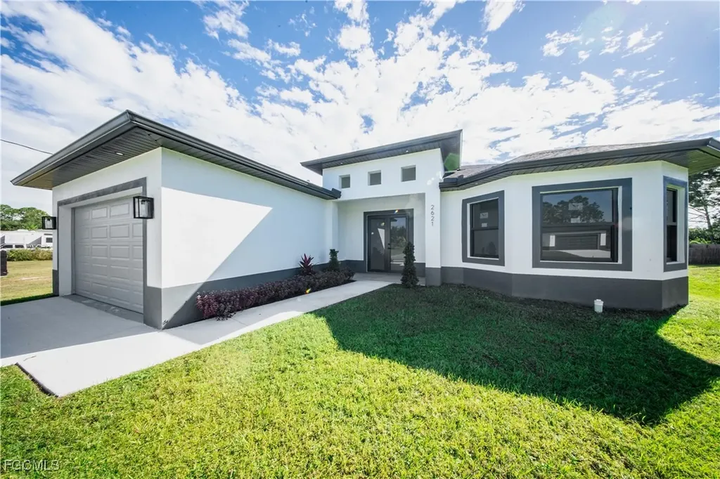 2621 42nd Street W Lehigh Acres FL 33971