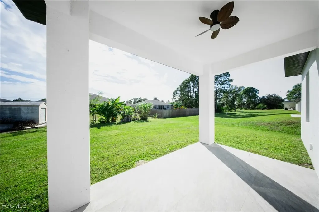 2621 42nd Street W Lehigh Acres FL 33971