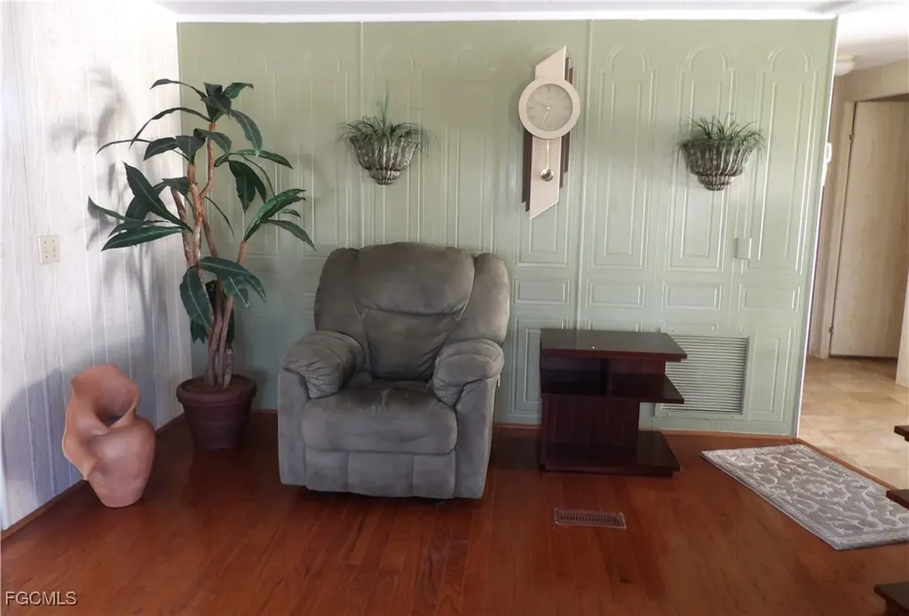 301 Twig Court N North Fort Myers FL 33917