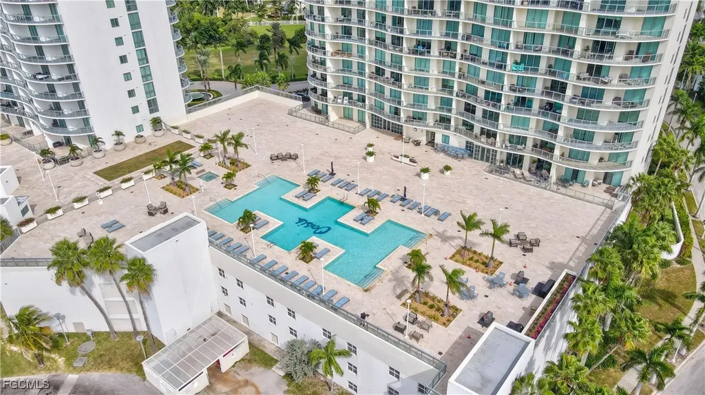 3000 Oasis Grand Boulevard Fort Myers FL 33916