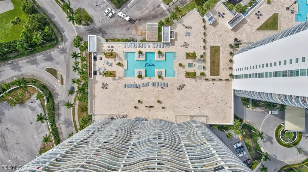 3000 Oasis Grand Boulevard Fort Myers FL 33916