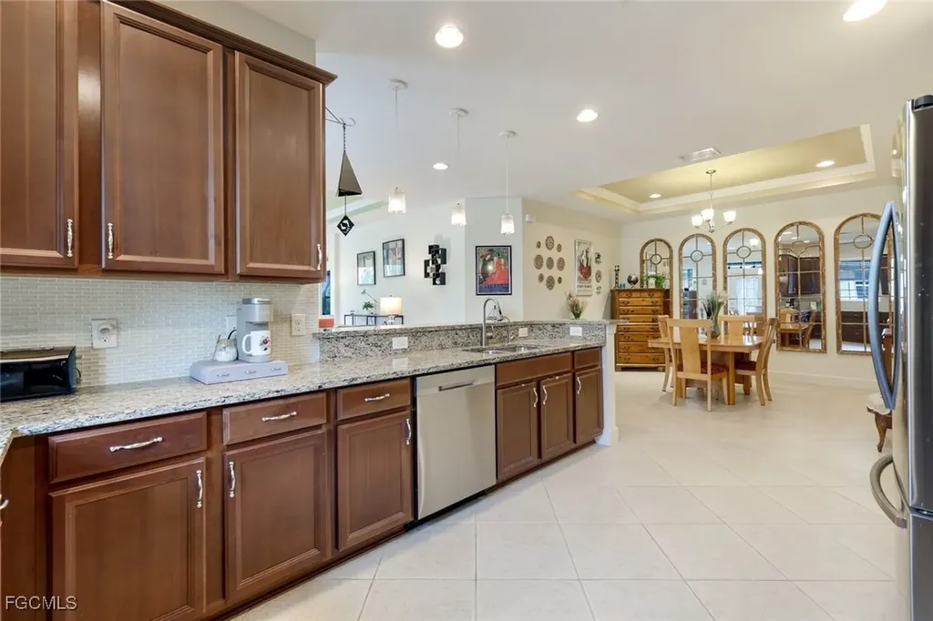 10436 Peso Del Rio Drive Fort Myers FL 33908