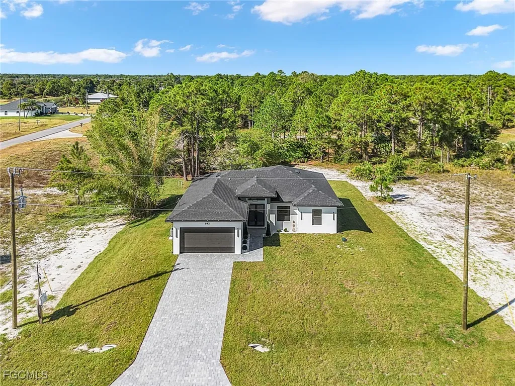 842 Nina Avenue S Lehigh Acres FL 33974