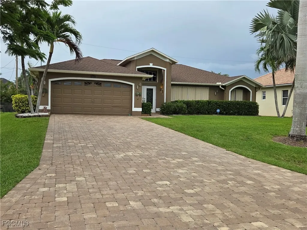 1725 SW 49th Lane Cape Coral FL 33914