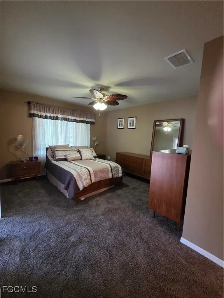 1725 SW 49th Lane Cape Coral FL 33914