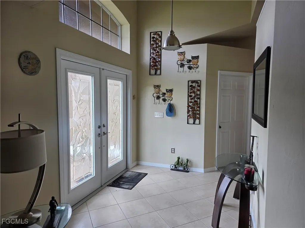 1725 SW 49th Lane Cape Coral FL 33914