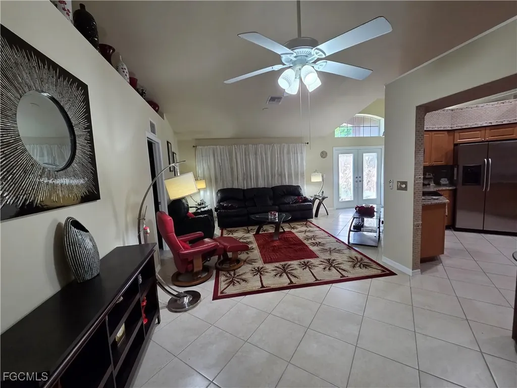 1725 SW 49th Lane Cape Coral FL 33914